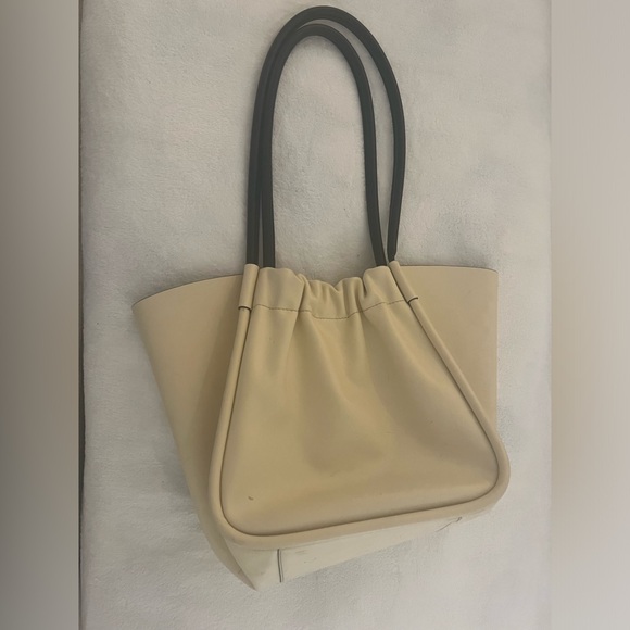 VGUC Proenza Schouler Large Ruched Handbag with dustbag - Picture 4 of 9